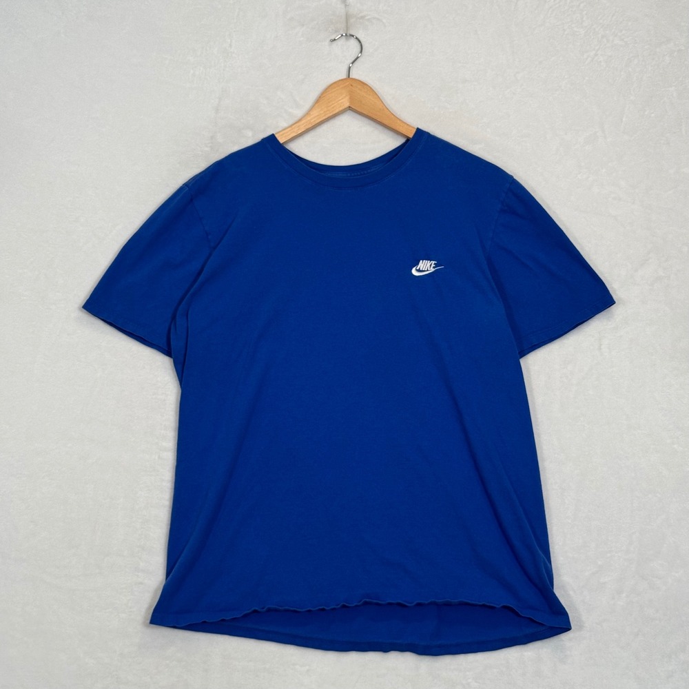 Nike Blue Embroidered Logo Athletic Cut T-Shirt Large